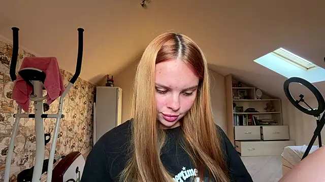 HoneyAmberyy online show from August 8, 4:48 pm