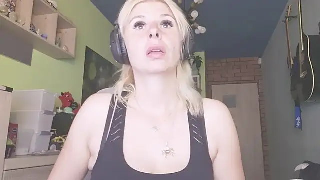 karmija online show from September 12, 8:38 pm