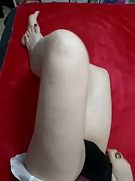 JulietteMaitresse online show from April 4, 9:13 pm