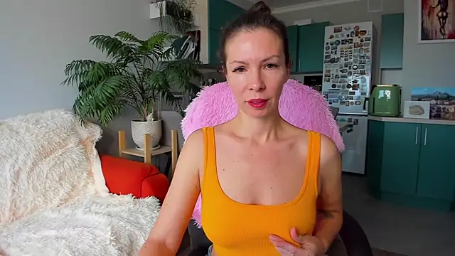 ChristinaGlory online show from October 23, 7:36 am