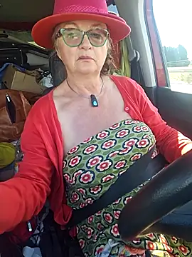 MucMilf59 online show from April 15, 10:16 am