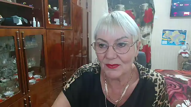 JenaCheim online show from October 6, 5:35 am