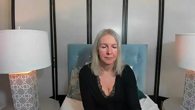 EricaTop online show from February 4, 9:18 pm