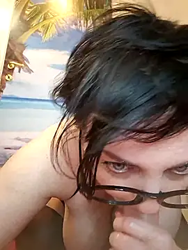 lucillabollente online show from November 18, 7:31 am