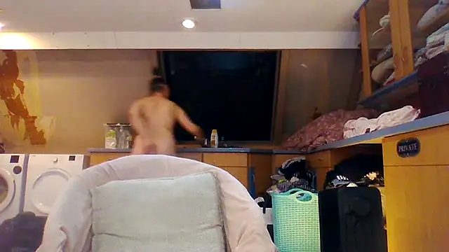 SexyAmanda32 online show from November 10, 7:09 pm