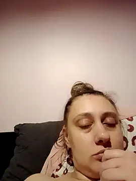 SexyAmanda32 online show from November 17, 8:42 pm