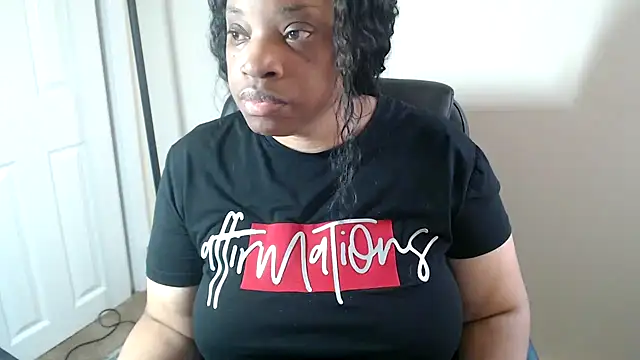 Sexymona1218 online show from June 3, 1:12 pm
