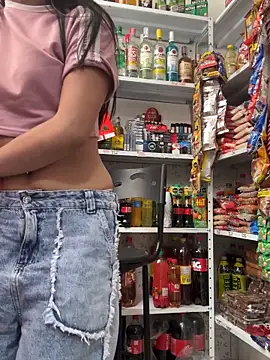 emilyjohanson online show from October 23, 3:40 pm