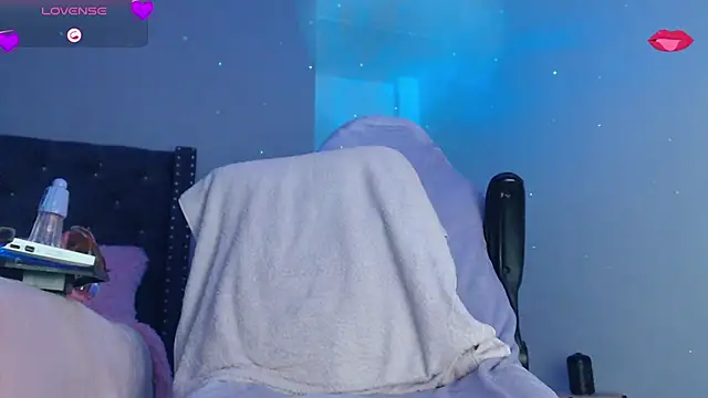 Afroditahott online show from October 17, 3:10 am