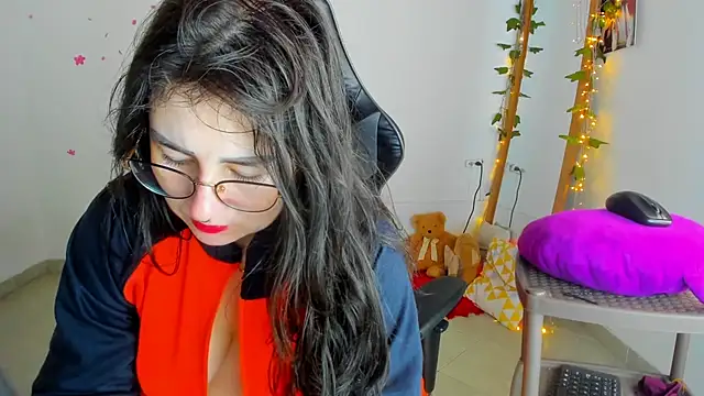 Susan Foxx online show from January 13, 7:51 pm