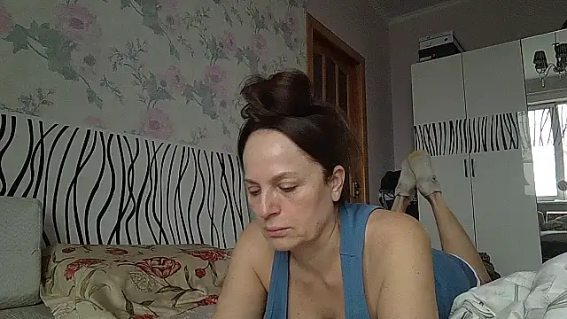 LindaStarS online show from February 26, 6:45 am