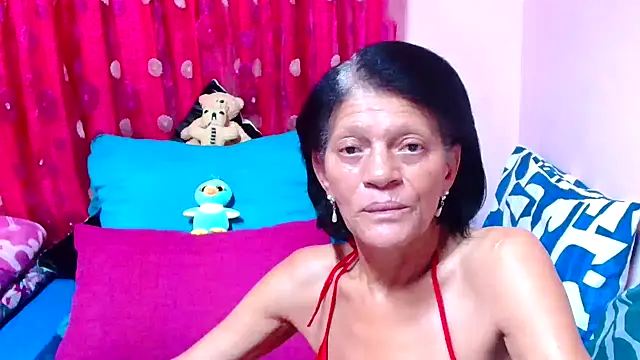 SLUTTYROXY online show from October 15, 9:39 pm