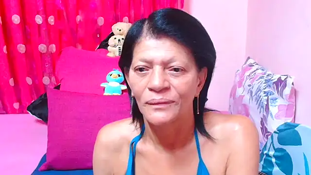 SLUTTYROXY online show from February 20, 8:05 am