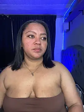 yanza2002 online show from November 28, 11:30 pm