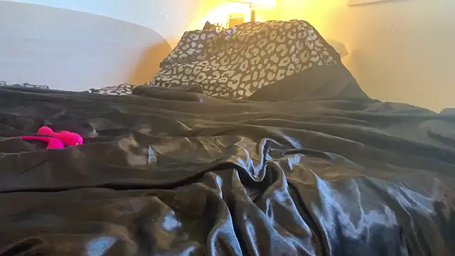 DezerayDelicious online show from September 18, 9:35 pm