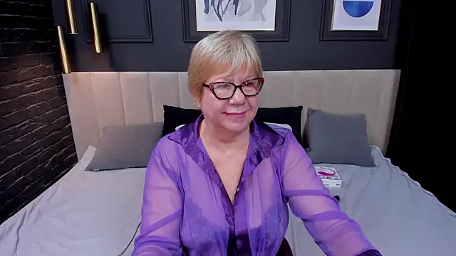 JillMild online show from July 9, 8:22 pm