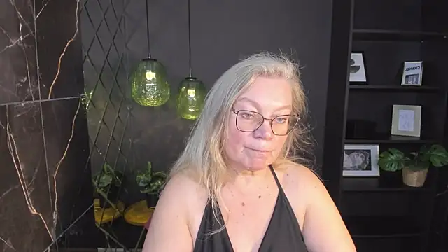 NataliMellow online show from November 14, 1:22 pm