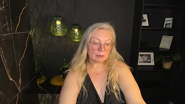 NataliMellow online show from October 5, 3:17 pm