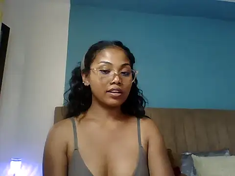 naya86 online show from January 7, 1:47 pm