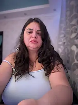 littleRikka online show from December 15, 8:25 pm