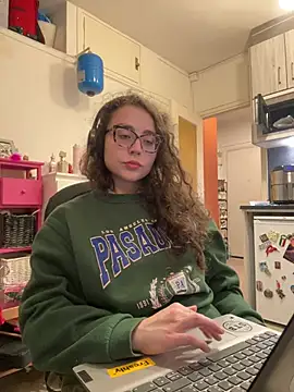 ladyturtle online show from March 22, 9:43 pm