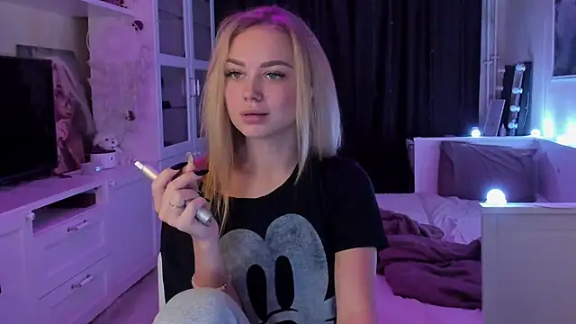 MaryDreaminess online show from September 18, 8:29 pm