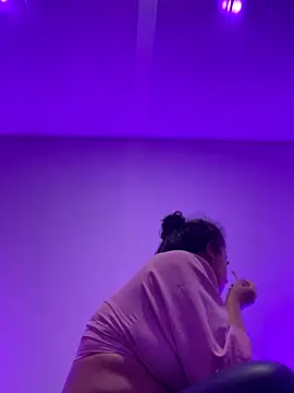 AbbyTaylorr online show from September 23, 2:43 am