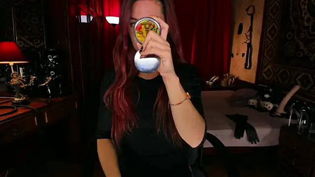 MargoTigress online show from October 24, 9:27 am