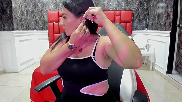 Imyourdirtymilf online show from September 29, 7:30 pm