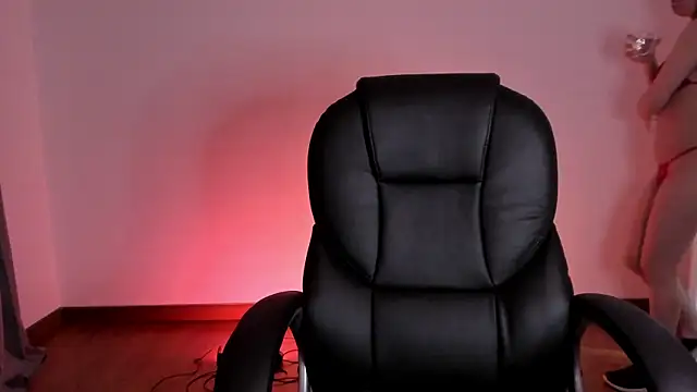 HazelKush online show from October 3, 11:54 pm