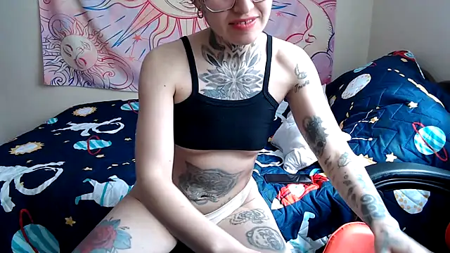 ArrangedFoot online show from March 6, 8:04 pm