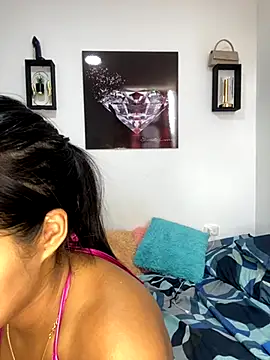 Shantal Lovee online show from October 18, 7:04 pm