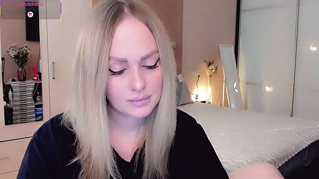 Libby Nora online show from February 24, 9:41 am