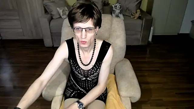 clementine online show from April 11, 7:56 am