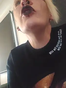 PinkTheHawk online show from February 15, 10:09 pm