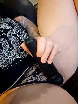 PinkTheHawk online show from March 27, 8:59 am