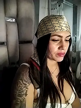 chelaqueen  online show from March 19, 10:14 pm