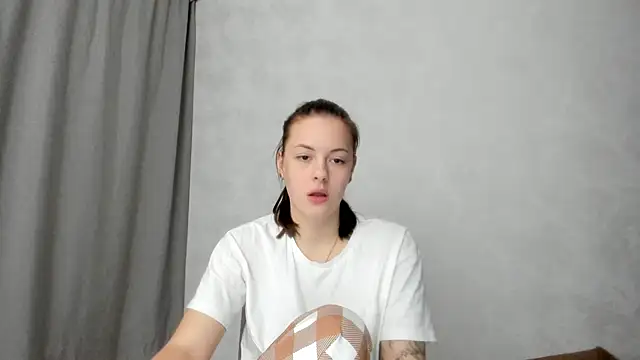 why again me online show from February 12, 10:00 pm