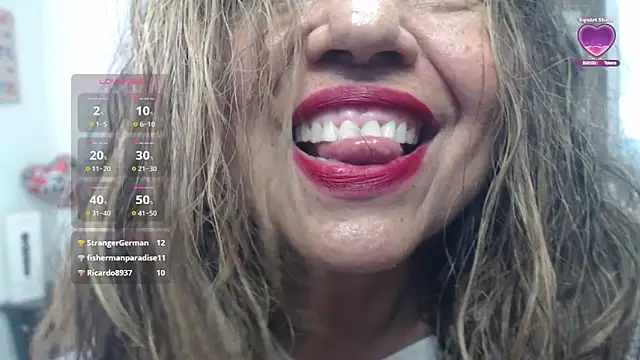 matureluna online show from September 18, 6:50 pm