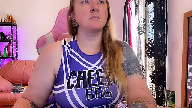 kisicaxx online show from October 14, 10:29 am