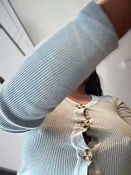   Nessa   online show from October 4, 11:38 am