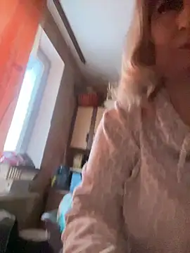 Irina2909xh online show from February 10, 5:10 am