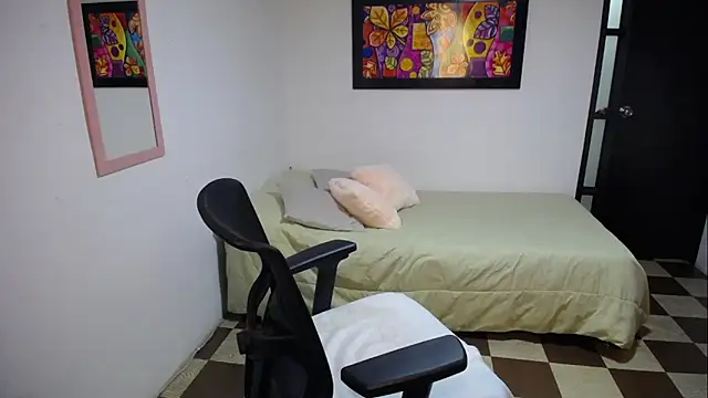 Sofi 5249  online show from October 28, 11:20 pm