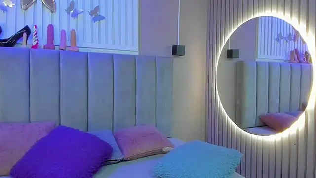 chantall1375 online show from February 11, 3:52 am