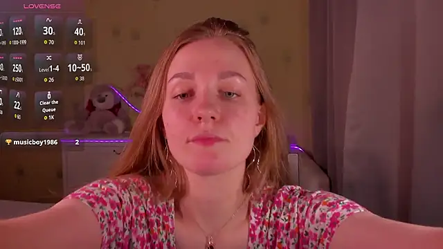 SweetMilkis online show from March 19, 9:57 am