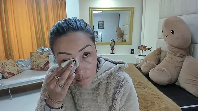 gaby trent online show from September 9, 2:39 pm