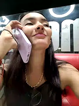 LinzyBaner online show from October 18, 12:03 am