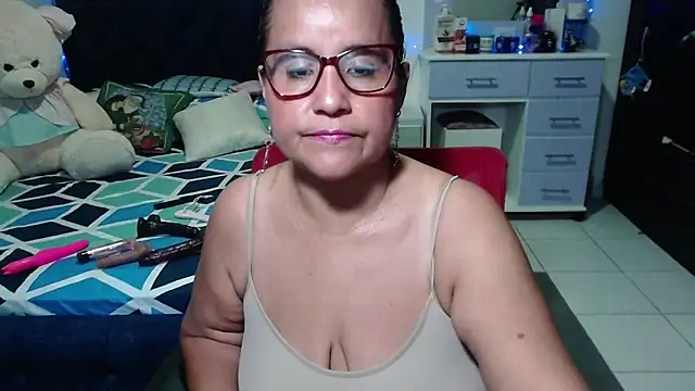 pervert mommy  online show from December 20, 11:03 am