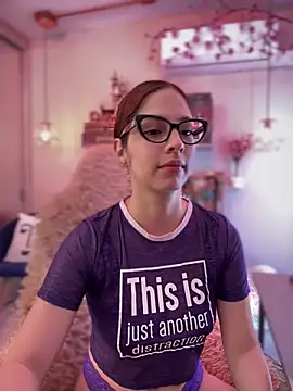 Zoe Bae online show from September 17, 9:57 pm