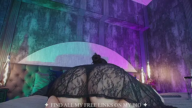 Charlotte Germanotta  online show from February 6, 9:07 pm